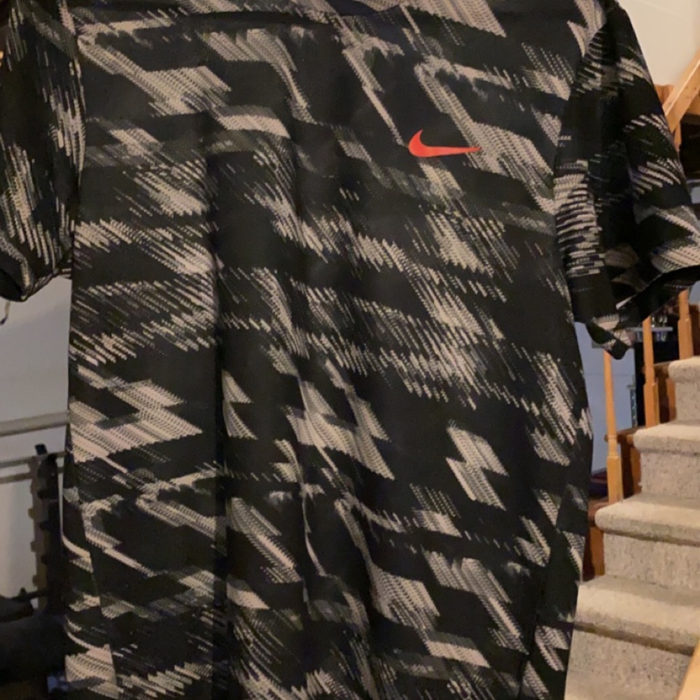 Men’s Nike T-shirt size medium
